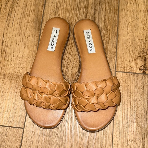 Steve Madden Sandals lightly worn size 7 - Picture 1 of 2